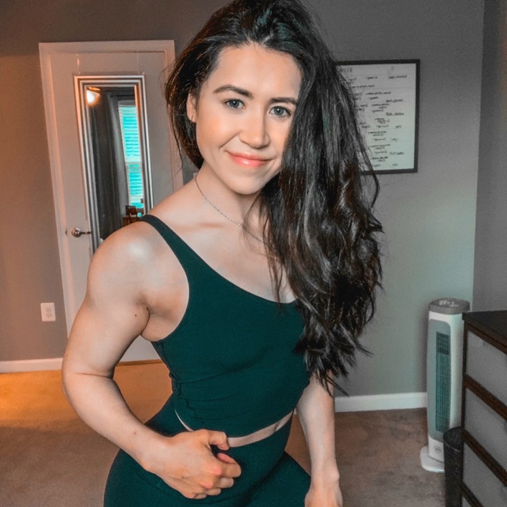 Meet your Posher, Dominique